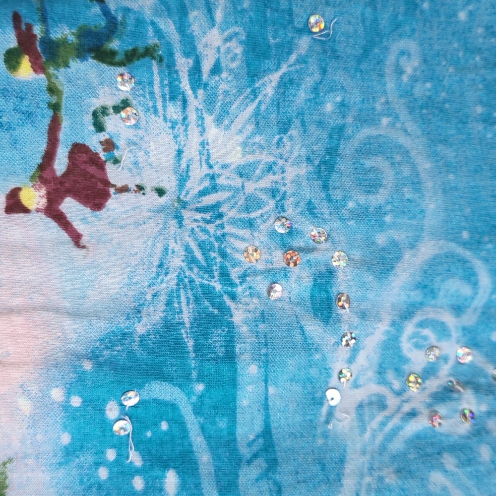 Winter scene tee - Picture 6 of 8